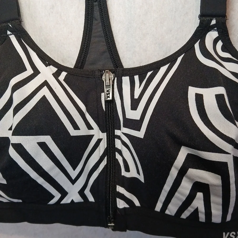 Victoria Sport Bra VSX B‎ Wireless Front Zip Geometric Print Size 32C VS